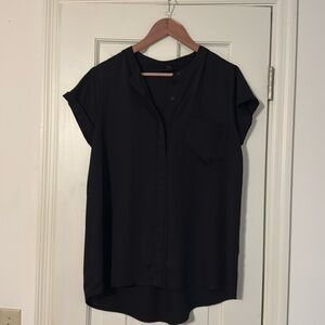Simply Vera Wang blouse. Black. Size Large.